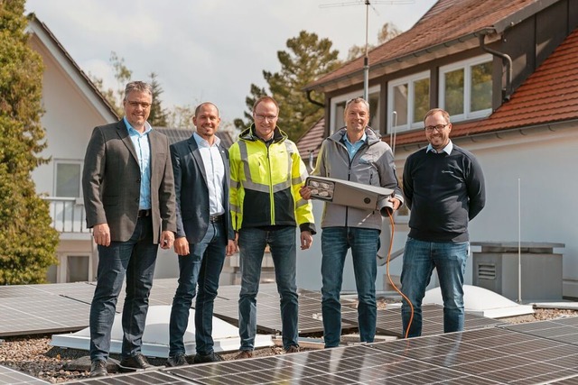 Das Energieprojekt in Slden umgesetzt...ke, Jrgen Schelb und Thomas Rasilier.  | Foto: Naturenergie