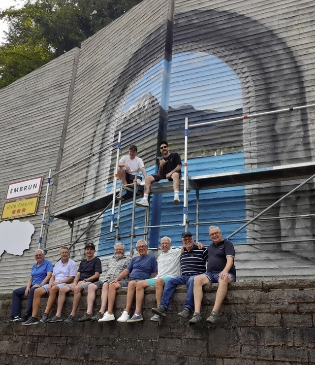 Ein weithin sichtbares Zeichen des Wir...e Embruner Wand an der B 317 in Zell.   | Foto: Uli Merkle