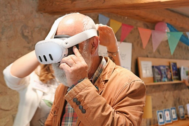 Virtuelle Welten: Knftig knnen in de...en auch VR-Brillen ausgeliehen werden.  | Foto: Lea Schnurrenberger