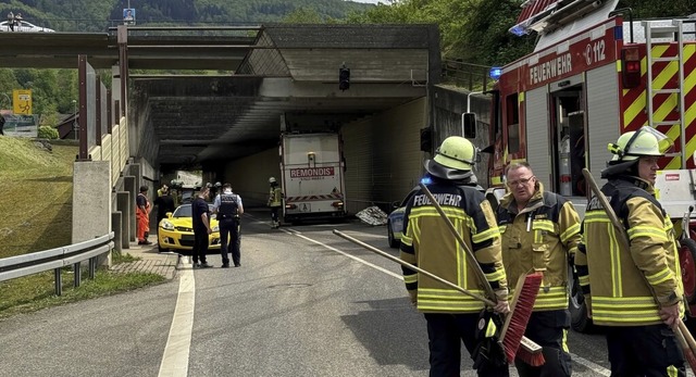 Fr mehrere Stunden war am Samstag der Wehrer Tunnel gesperrt.   | Foto: Julia Becker