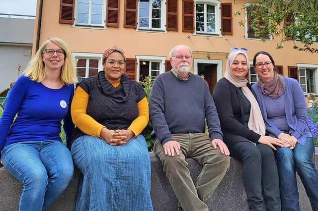 Sie bilden den Vorstand des  Vereins &...wasser, Shilan Ibrahim und Imke Senst.  | Foto: Christa Rinklin