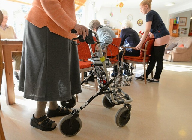 In der Senioren-WG gibt es zwlf Pltz...en mit unterschiedlichem Pflegebedarf.  | Foto: Patrick Seeger