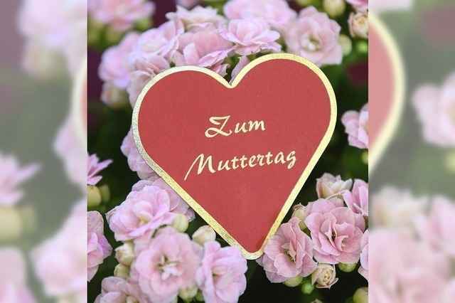 2500 Blumen f�r die Kundinnen