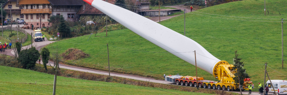 So kommen die riesigen Windkraft-Rotorbltter auf den Schauinsland bei Freiburg