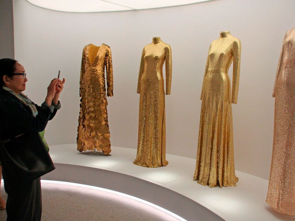 Blick in die Gala-Ausstellung des Costume Institute des Metropolitan Museum of Art, Sleeping Beauties: Reawakening Fashion im Metropolitan Museum of Art.