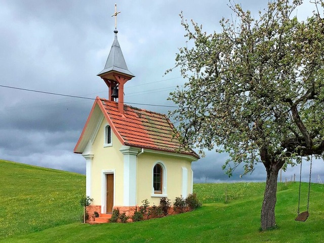 Diese 1914 erbaute Kapelle wacht ber den Tnnlehof.  | Foto: Carmen Bauer