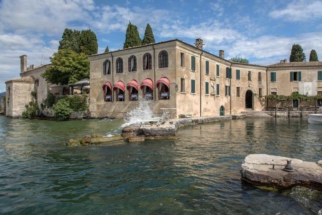 Tortellini-Knig Giovanni Rana streitet sich am Gardasee mit dem Nachbar-Graf