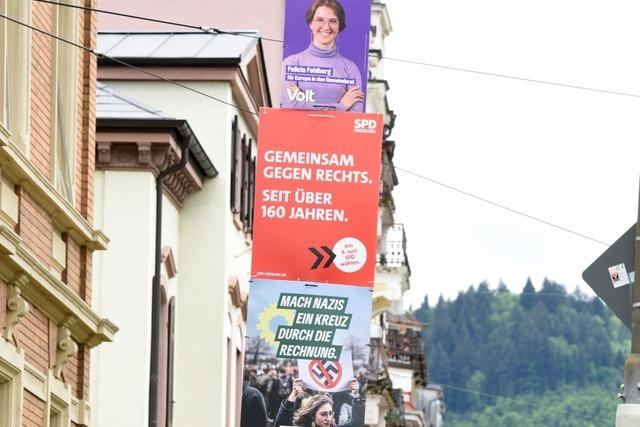 Wochen spter: Die fehlenden Wahlplakate von vier Freiburger Listen sind nun eingetroffen