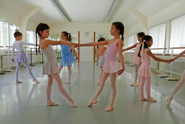 Mit Natalia Korneeva und Ivan Korneev leiten zwei ehemalige Profitnzer eine Ballettschule in Bad Krozingen