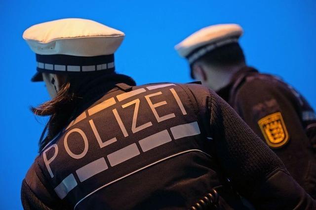 Nach einem Polizeieinsatz mit Schlagstcken in Karlsruhe wird gegen vier Beamte ermittelt
