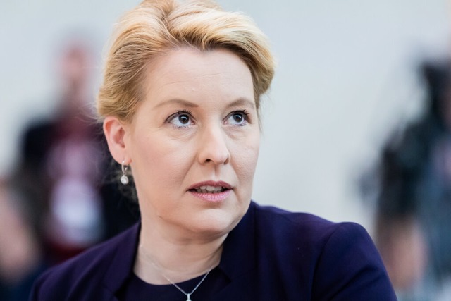 Franziska Giffey wurde angegriffen. Der Staatsschutz ermittelt.  | Foto: Christoph Soeder (dpa)