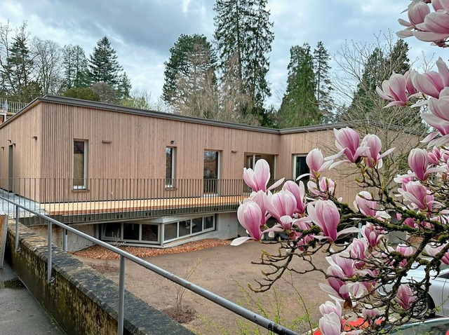 Das neue Gemeindehaus hat einen deutlich besseren kologischen Fuabdruck.  | Foto: Detlef Stachel