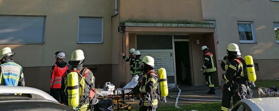Eine Person ist am Mittwochabend in Offenburg-Uffhofen durch Rauchgas leicht verletzt worden