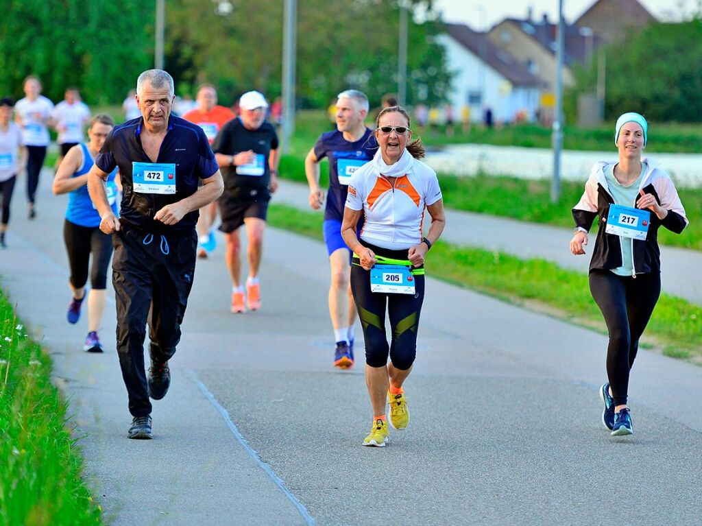 Ein buntes, frhliches Sportfest fr junge und jung gebliebene Luferinnen und Lufer war einmal mehr der Feierabendlauf in Buggingen.