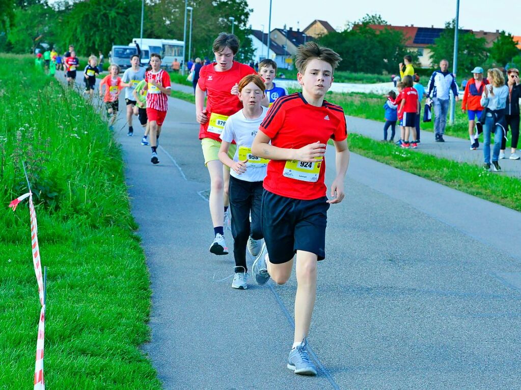 Ein buntes, frhliches Sportfest fr junge und jung gebliebene Luferinnen und Lufer war einmal mehr der Feierabendlauf in Buggingen.