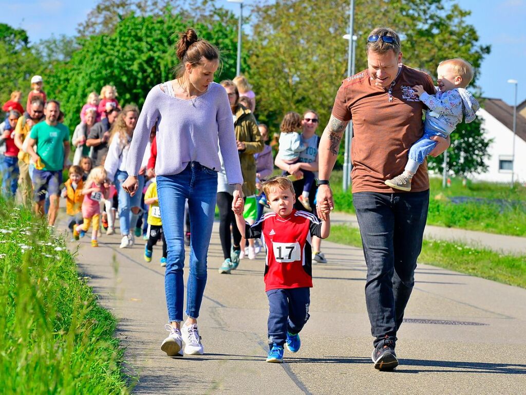 Ein buntes, frhliches Sportfest fr junge und jung gebliebene Luferinnen und Lufer war einmal mehr der Feierabendlauf in Buggingen.