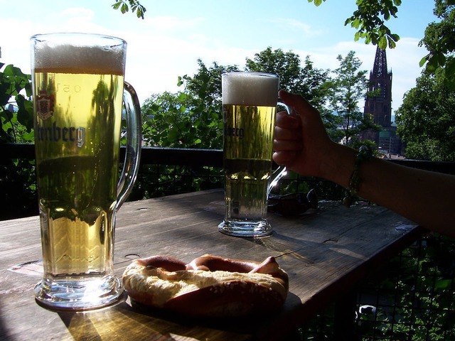 Ein Freiburger Klassiker: der Kastaniengarten auf dem Schlossberg.  | Foto: carolin buchheim