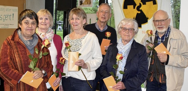 Langjhrige Mitglieder geehrt (v.l.) E... Laschke, Erika Fink und Wilhelm Arntz  | Foto: Barbara Puppe