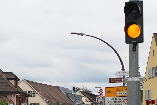 Haltinger sind mit der neuen Ampelschaltung nicht zufrieden.  | Foto: Herbert Frey