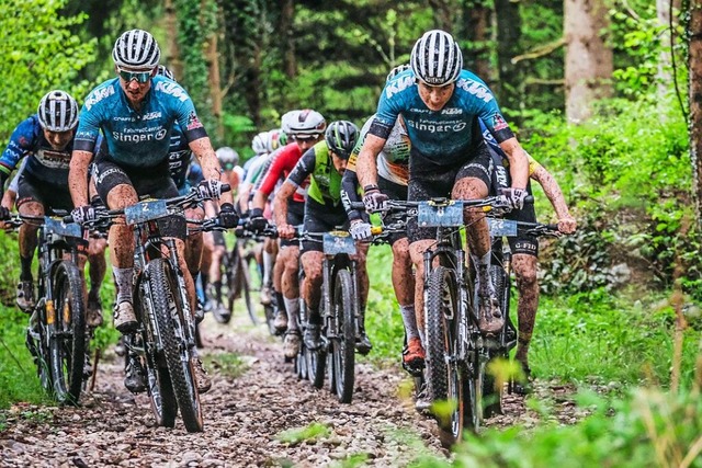 Simon Stiebjahn (vorne links) auf dem Weg zu einer Top-Platzierung.  | Foto: Marco Gaianigo