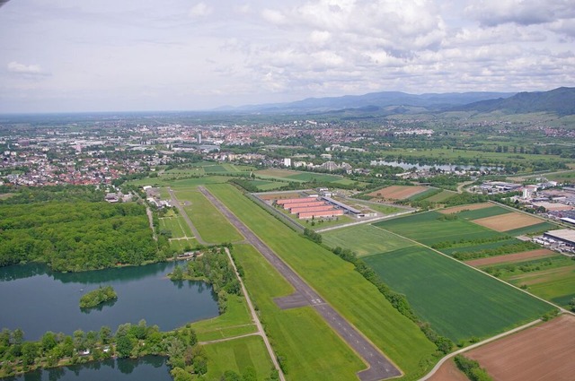 Der Offenburger Flugplatz aus Flieger-Perspektive  | Foto: Michael Joachim