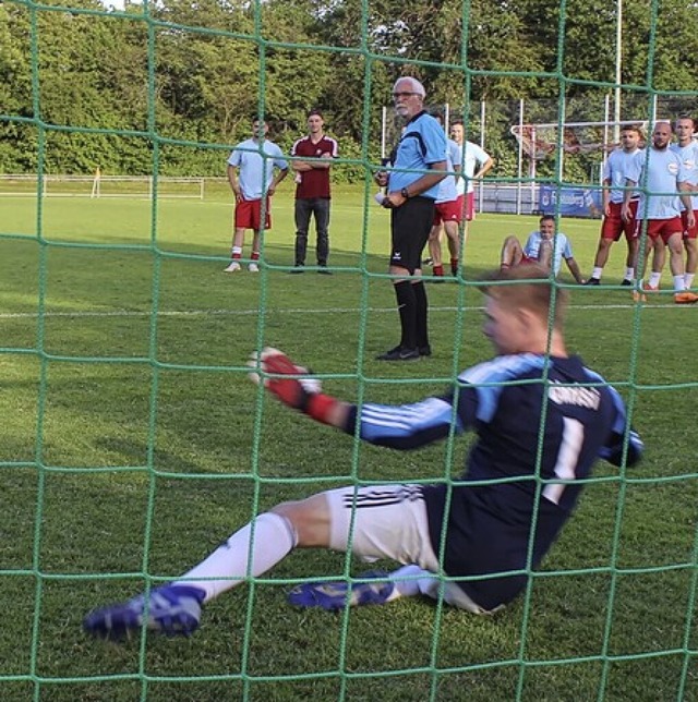 Das ganze Wochenende wird Fuball gespielt.  | Foto: Erich Krieger