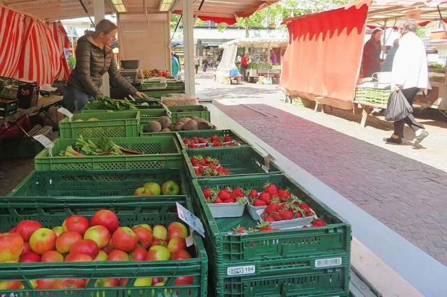 Landwirte und Grtner werden auf dem Wochenmarkt in Lrrach immer weniger.  | Foto: Peter Gerigk