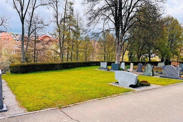 Auf dem Friedhof Rtenbach entsteht ein Urnengrabfeld