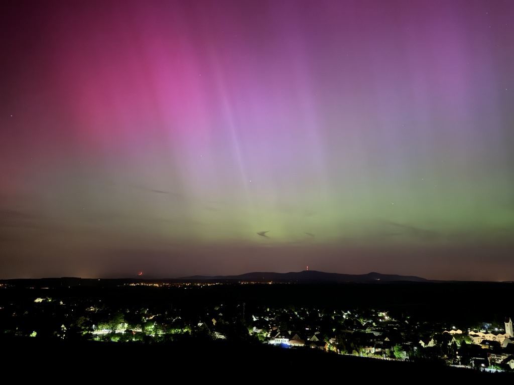 Polarlichter ber dem Kaiserstuhl