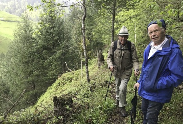 Zwei, die sich im Mnstertler Wald be...r Geiger (rechts) und August Pfefferle  | Foto: Gabriele Hennicke