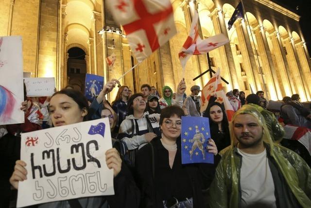 Georgische Demonstranten kmpfen fr eine Zukunft in der EU