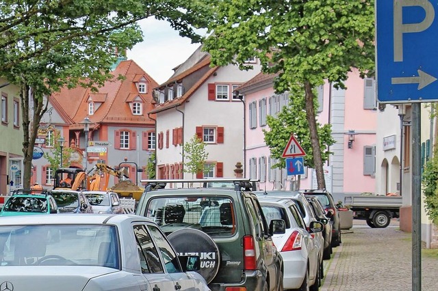 Parkpltze im Ortskern sind ein Dauerthema in Riegel.  | Foto: Ruth Seitz