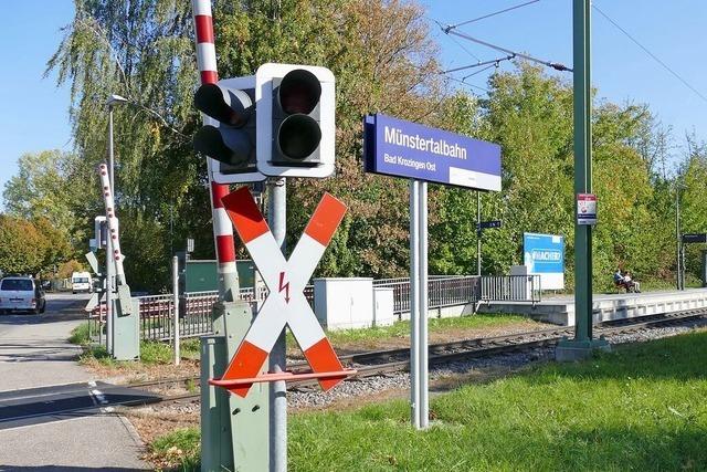 Weil die Mnstertalbahn-Gleise erneuert werden, wird Schienenersatzverkehr eingerichtet