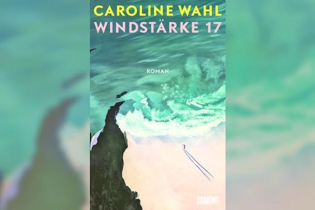 Vom Schwimmbad ans Meer: Caroline Wahl liet im Juni in Freiburg aus ihrem neuen Roman