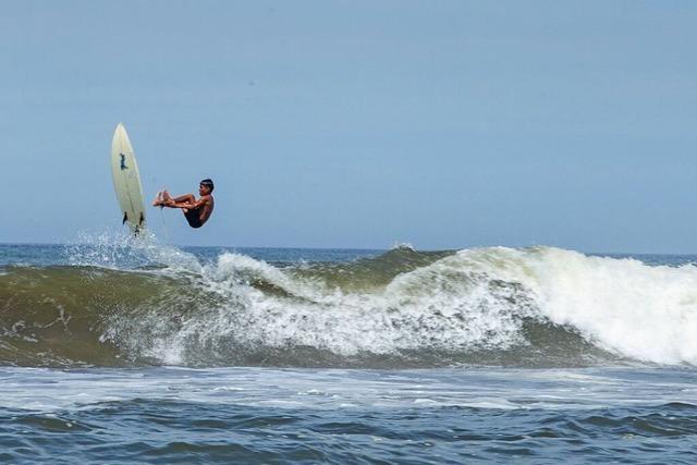 Wie ein Rheinfelder mit Surfen Kindern in Peru zu einer besseren Zukunft hilft