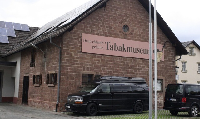 Im ehemaligen Feuerwehrhaus wird ein Jugendtreff eingerichtet.  | Foto: Michael Masson