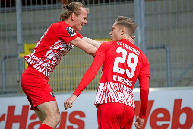 Maximilian Breunig (rechts) mit Ryan Johansson.  | Foto: IMAGO/Grant Hubbs