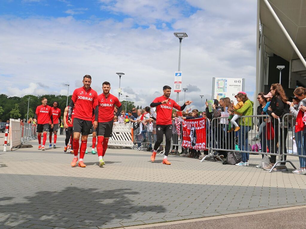 Kein ffentliches Training wie jedes andere: Zum letzten Mal unter Christian Streich wurde am heutigen Donnerstag ffentlich trainiert.