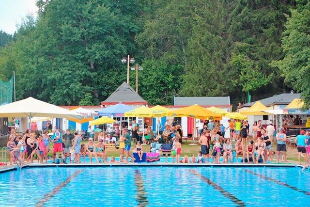 Das Kappler Freibad stellt fr viele M...nen wichtigen sozialen Treffpunkt dar.  | Foto: Jonas Winterhalder