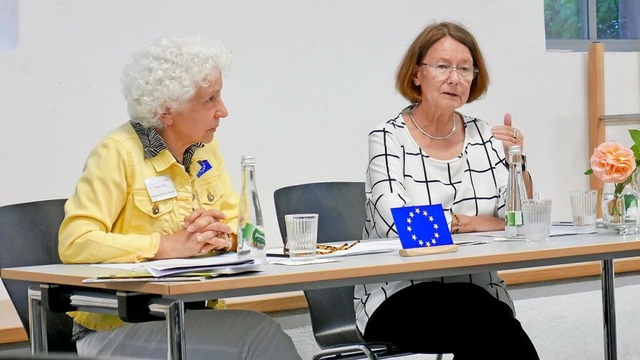Pascale Simon-Studer vom Frauenpolitis...ich beim Frauenpolitischen Forum aus.   | Foto: Tara Grosser
