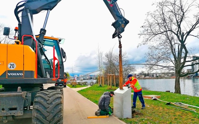 Die neuen Stelen des Weiler Abschnitts...#8220; wurden dieser Tage aufgestellt.  | Foto: Stadt Weil am Rhein