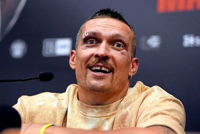 Nach seinem Sieg in Riad ist der Ukrainer Usyk Weltmeister im Schwergewicht.  | Foto: Nick Potts (dpa)