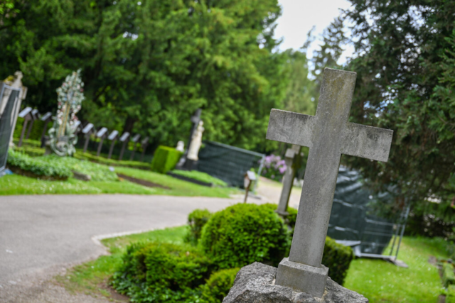 Angriff auf Schuble-Grab in Offenburg weiter ungeklrt