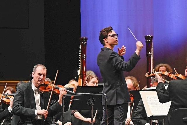 Tarmo Peltokoski in Baden-Baden: Der Taktstock wird zum Zauberstab