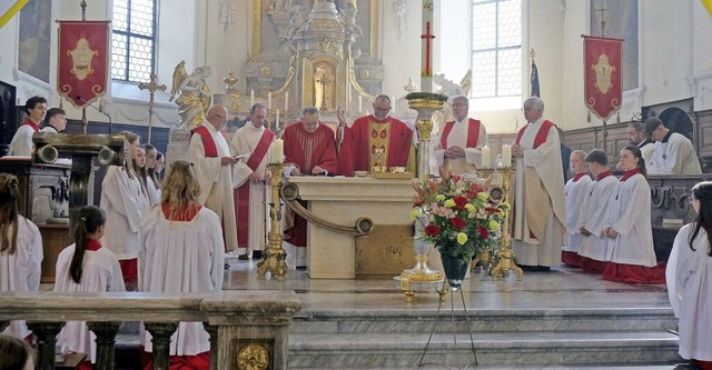 Den Pfingstgottesdienst in der Waldshu... Daubner vom Orden der Salvatorianer.   | Foto: suedkurier