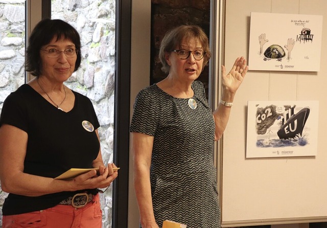 Ingrid Kammerer (l.) und Juliane Caras...#8222;Omas for Future Offenburg&#8220;  | Foto: Juliana Eiland-Jung