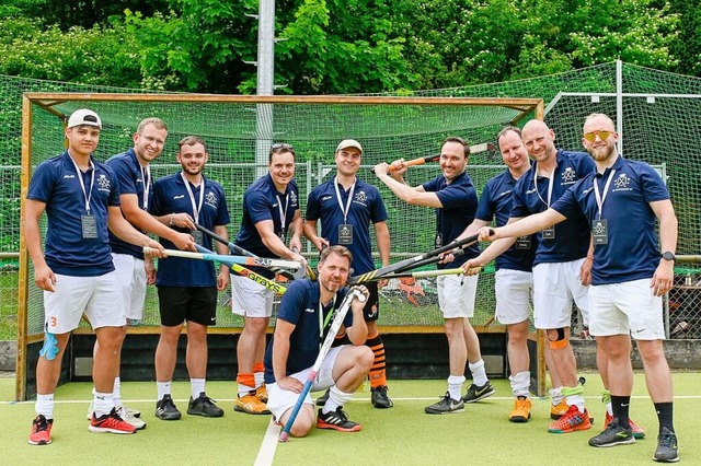 Die Ehemaligen des HC Lahr stellten au...ahr wieder eine schlagkrftige Truppe   | Foto: Endrik Baublies