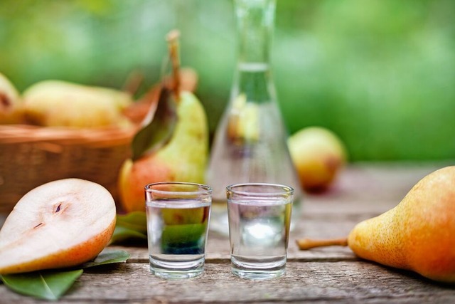 Aromatisieren ist beim Obstbrand nicht...de enthaltene Frucht verzeichnet sein.  | Foto: Cherries (stock.adob.com)
