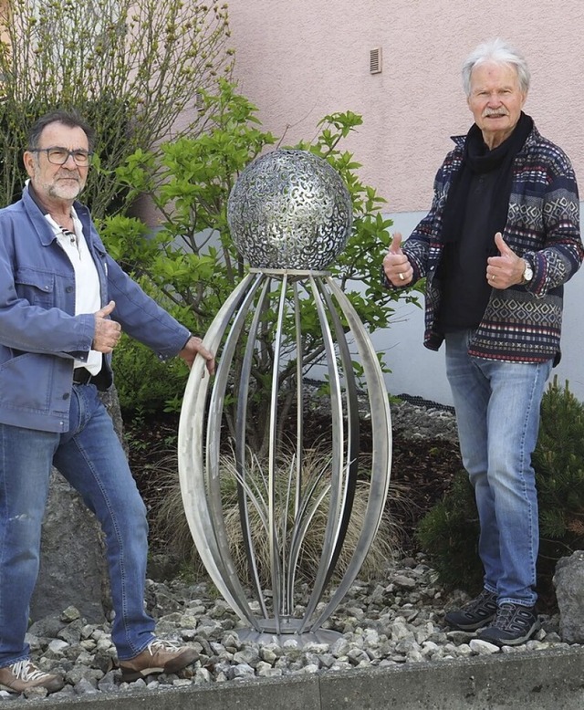Einweihung des neuen Kunstwerks im ART...Reiff (links) und Knstler Edgar Ruf.   | Foto: Hanemann