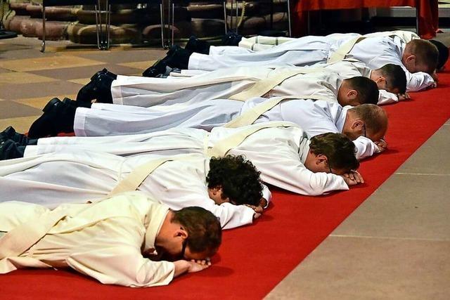 Studie zeigt, warum junge Mnner kaum noch Priester werden wollen